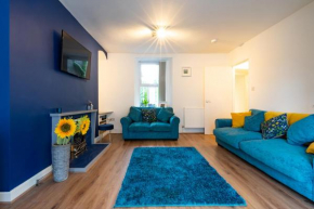 Newly-renovated, mid-terrace cottage in Porthmadog